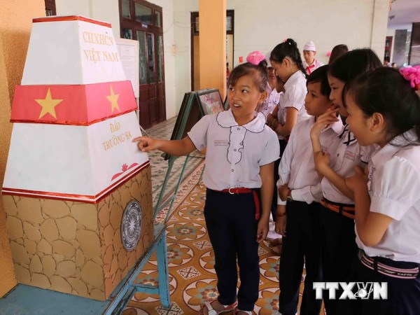 การประชาสัมพันธ์เกี่ยวกับทะเลและเกาะแก่งของปิตุภูมิให้แก่เด็ก